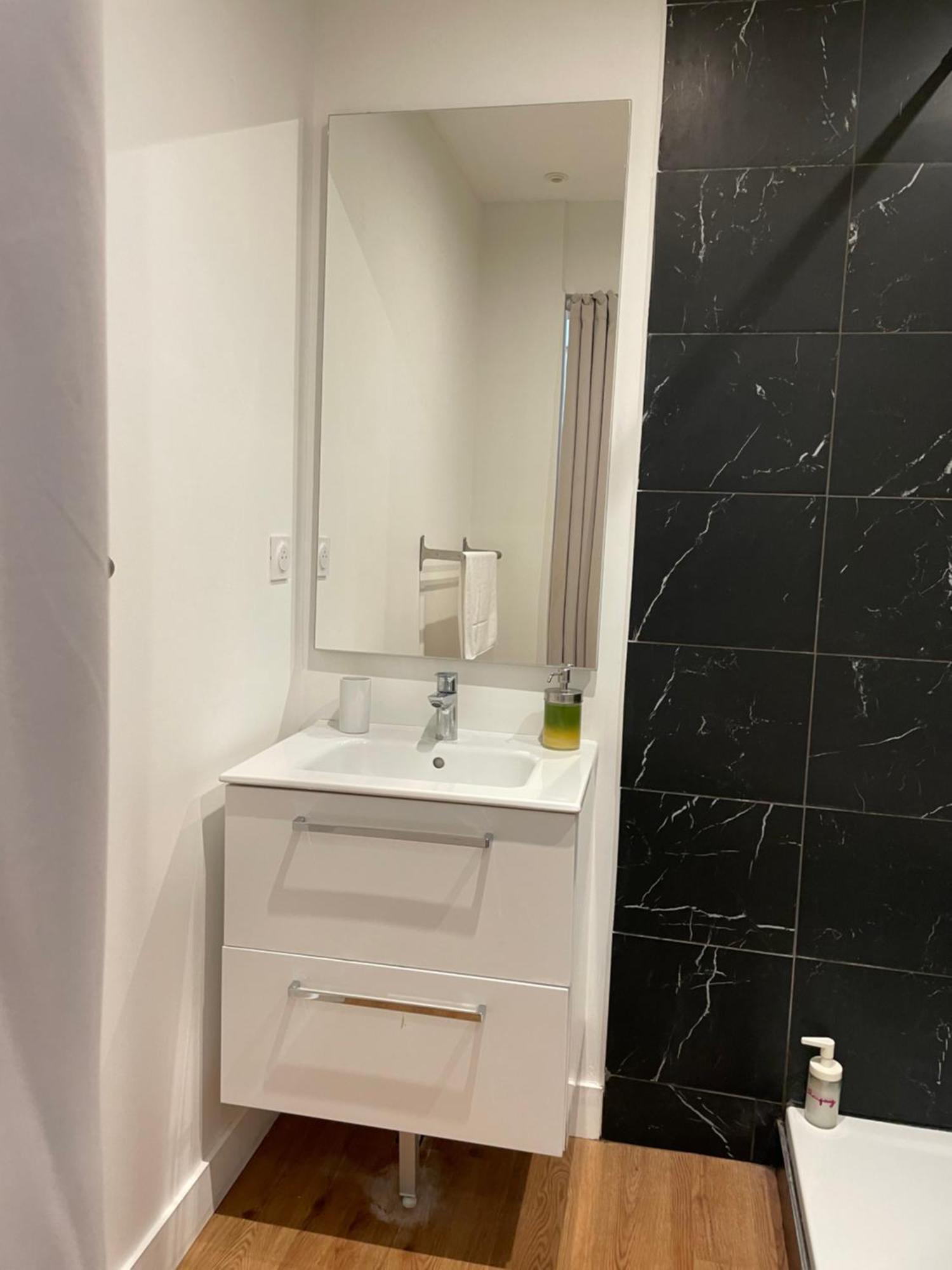 Hebergement Ornano Bordeaux Bagian luar foto